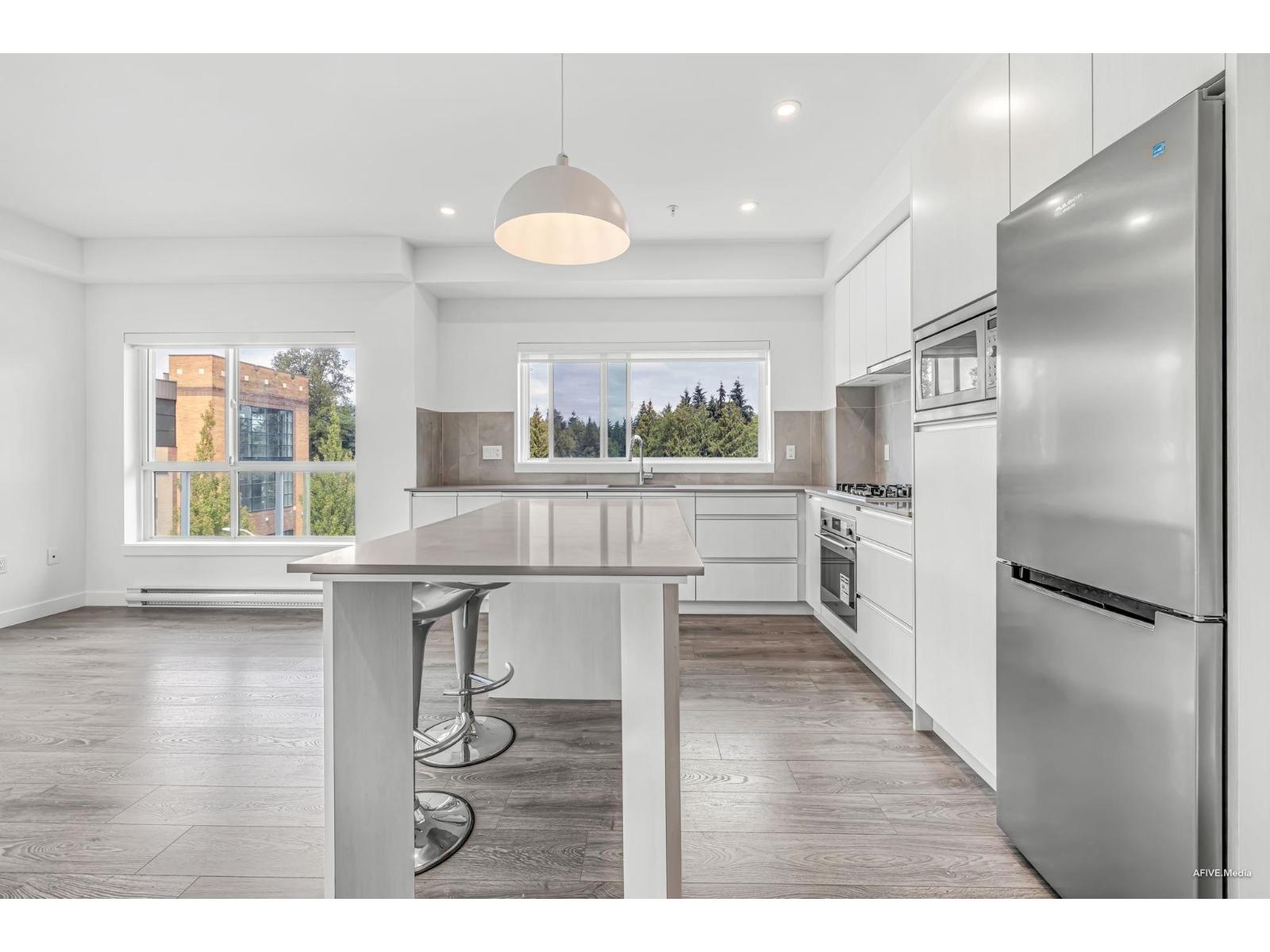 401 14225 103a Avenue, Surrey, British Columbia  V3T 0T4 - Photo 5 - R3037670