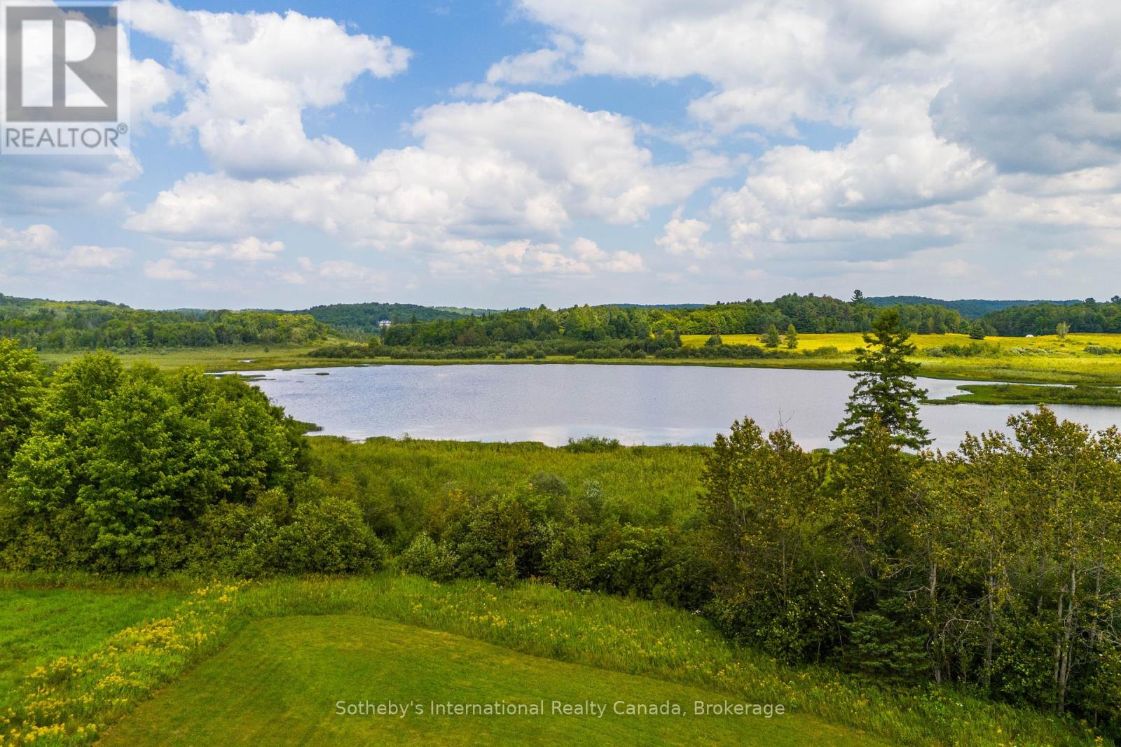 71 Spider Lake Lane, Huntsville, Ontario  P0B 1M0 - Photo 5 - X12347834