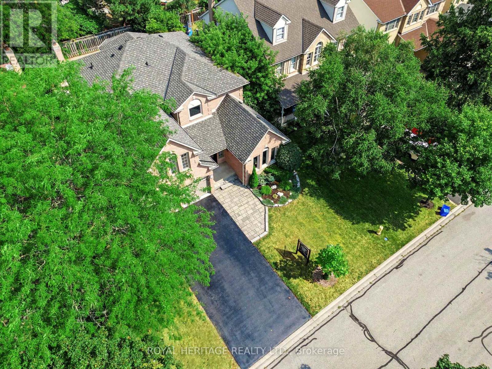 14 Balsdon Crescent, Whitby, Ontario  L1P 1L5 - Photo 45 - E12327735