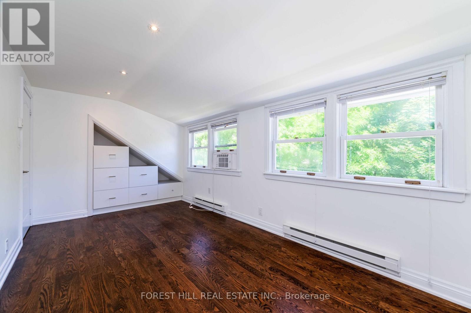 1207 Lorne Park-Coachhous Road, Mississauga, Ontario  L5H 3A7 - Photo 24 - W12260839