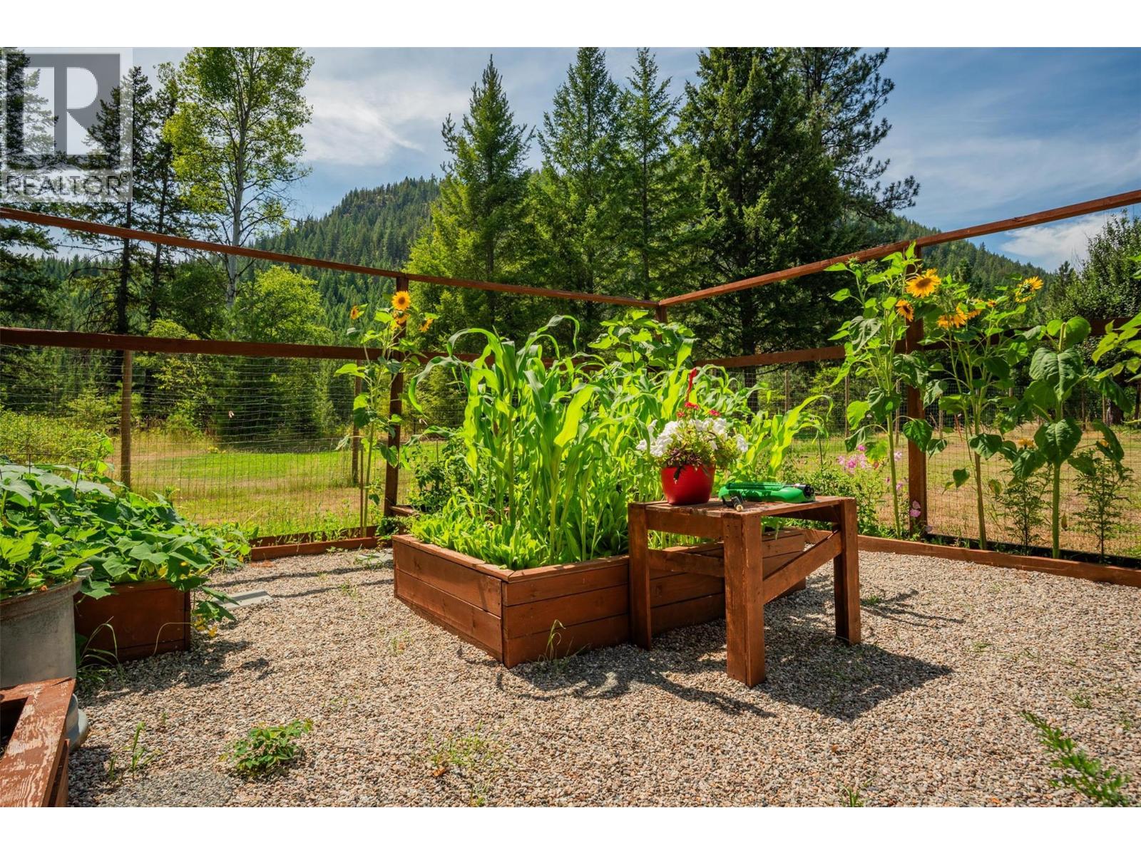 2697 Osachoff Road, South Slocan, British Columbia  V0G 2G0 - Photo 65 - 10359274