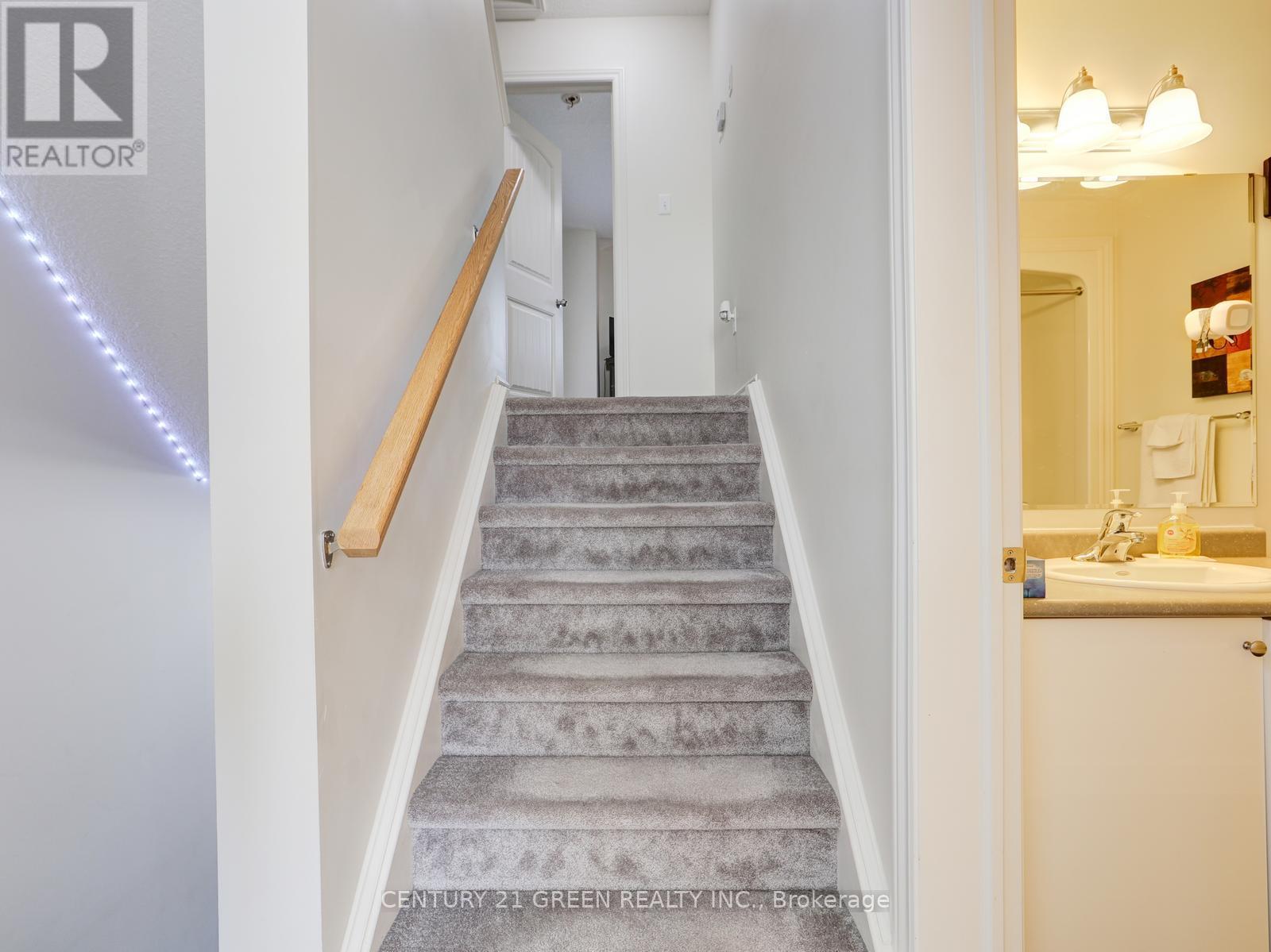 11 - 12 Poplar Drive, Cambridge, Ontario  N3C 3X2 - Photo 37 - X12341550