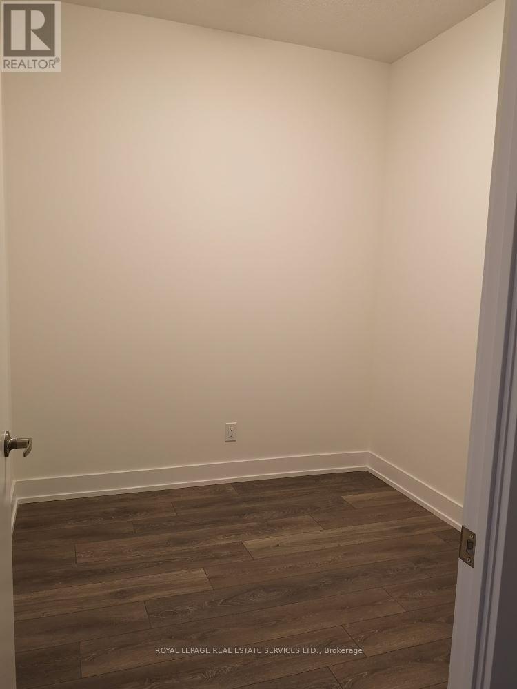 1013 - 180 Fairview Mall Drive, Toronto, Ontario  M2J 0G4 - Photo 4 - C12347867