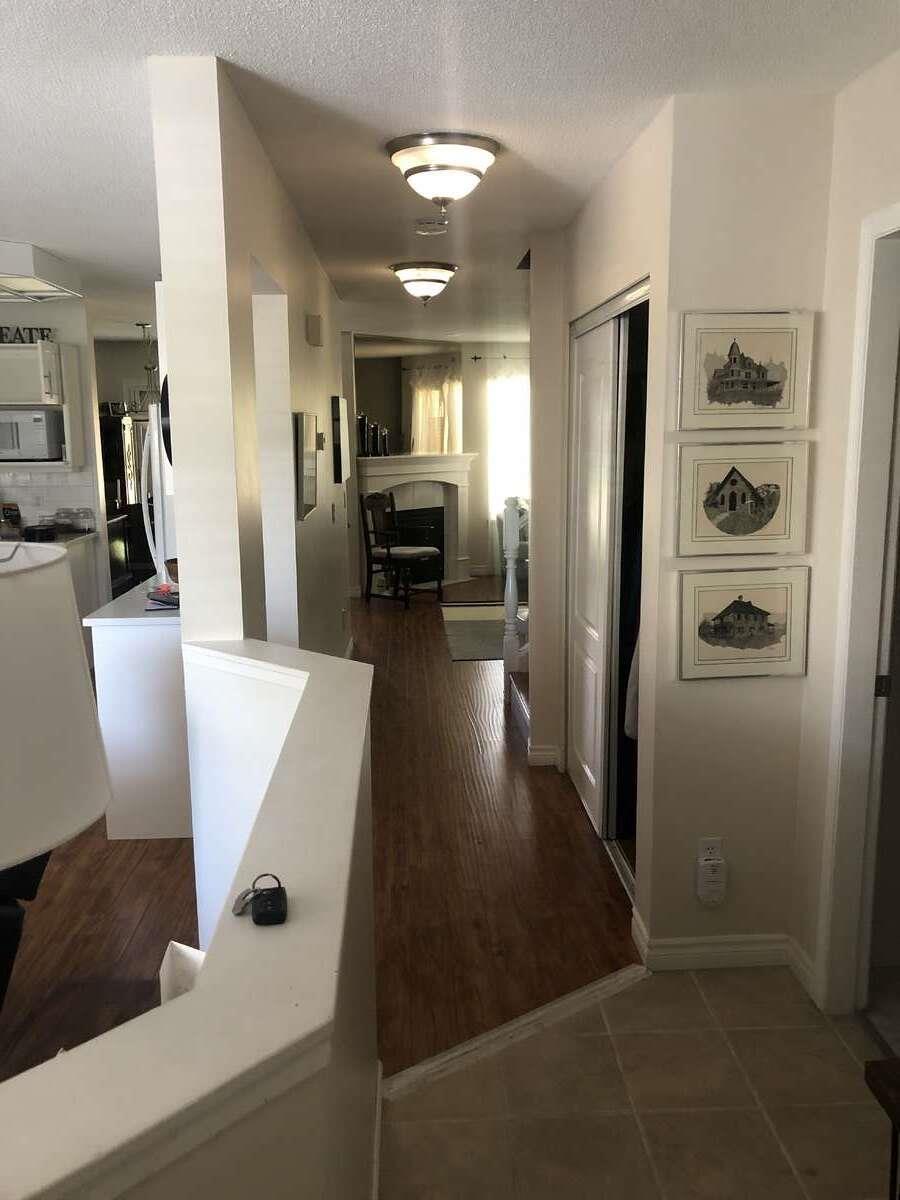 Property at 9 21928 48 AVENUE image 2