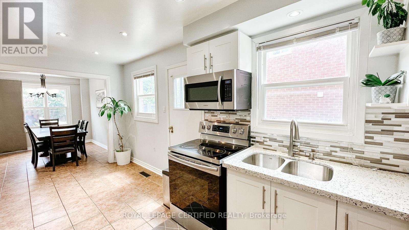 29 Cog Hill Drive, Vaughan (Glen Shields), Ontario  L4K 1M6 - Photo 14 - N12347845