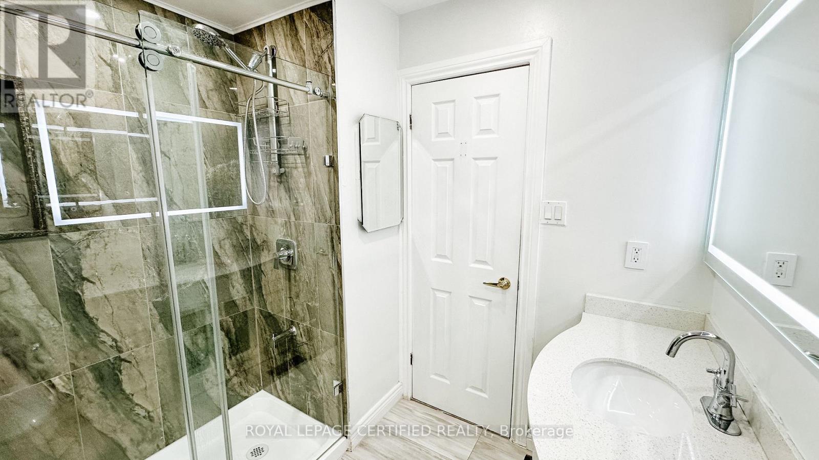 29 Cog Hill Drive, Vaughan (Glen Shields), Ontario  L4K 1M6 - Photo 27 - N12347845