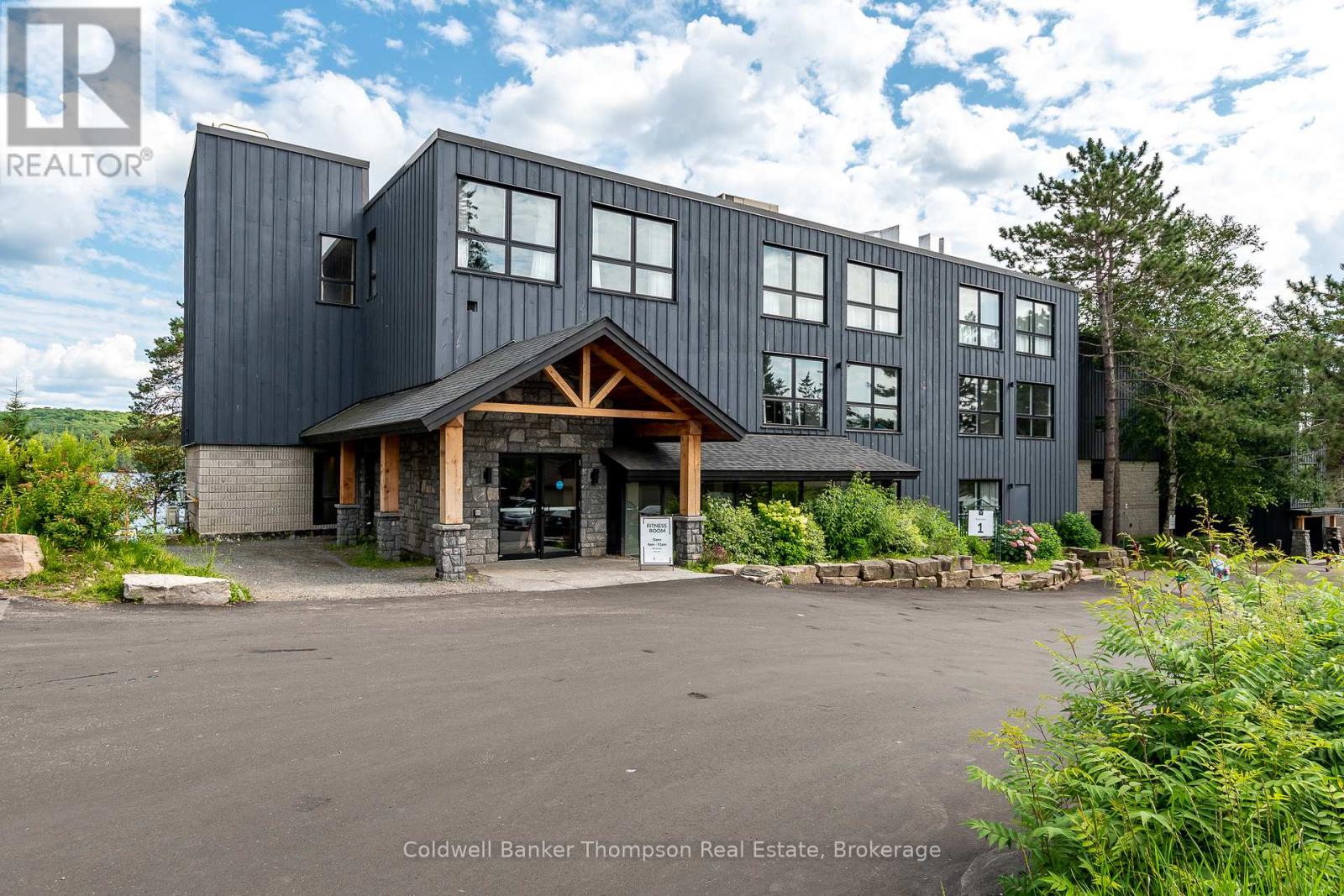423 - 1235 Deerhurst Bayshore Drive, Huntsville, Ontario  P1H 1A9 - Photo 1 - X12347942