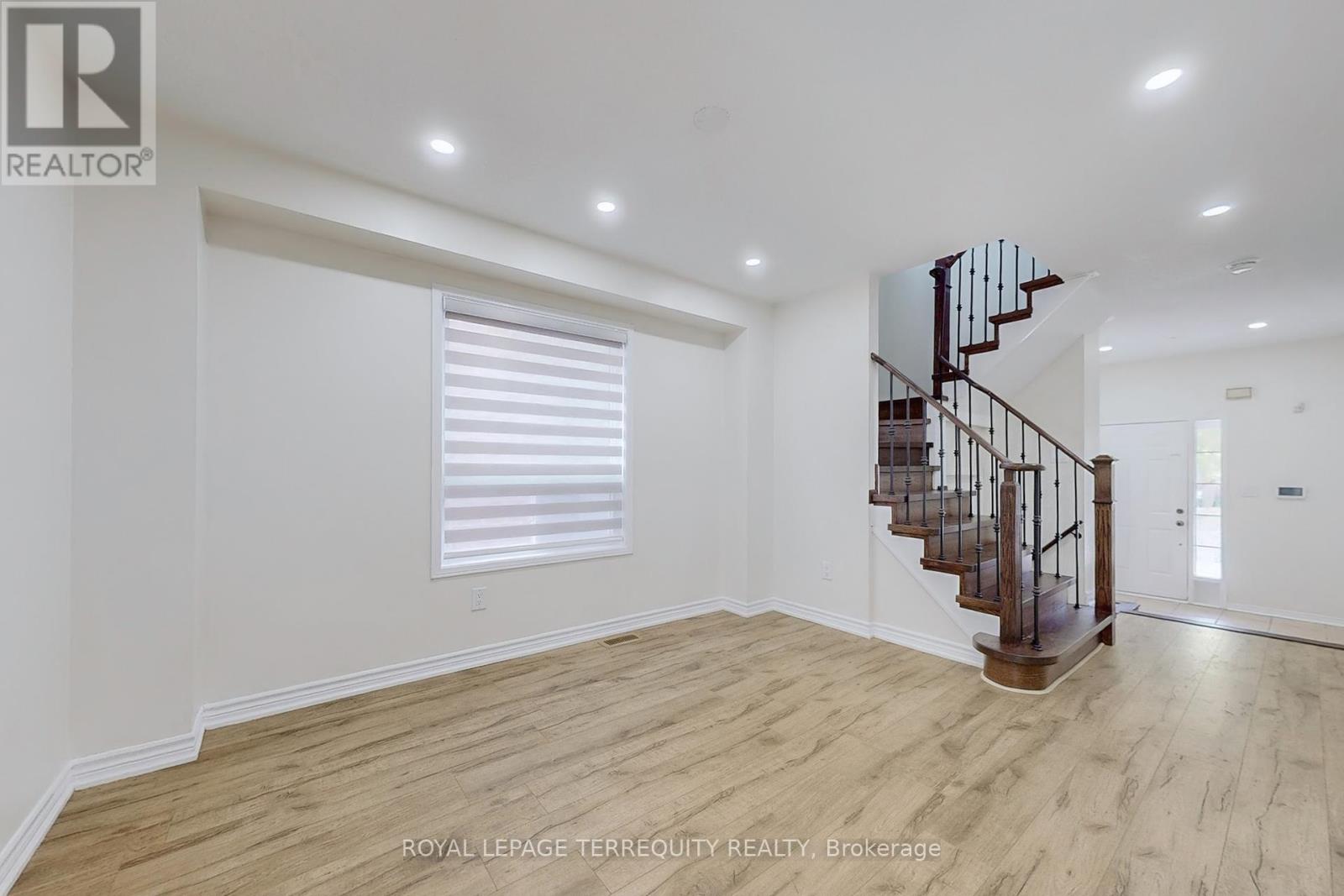 54 Mistdale Crescent, Brampton, Ontario  L7A 1S1 - Photo 14 - W12347826