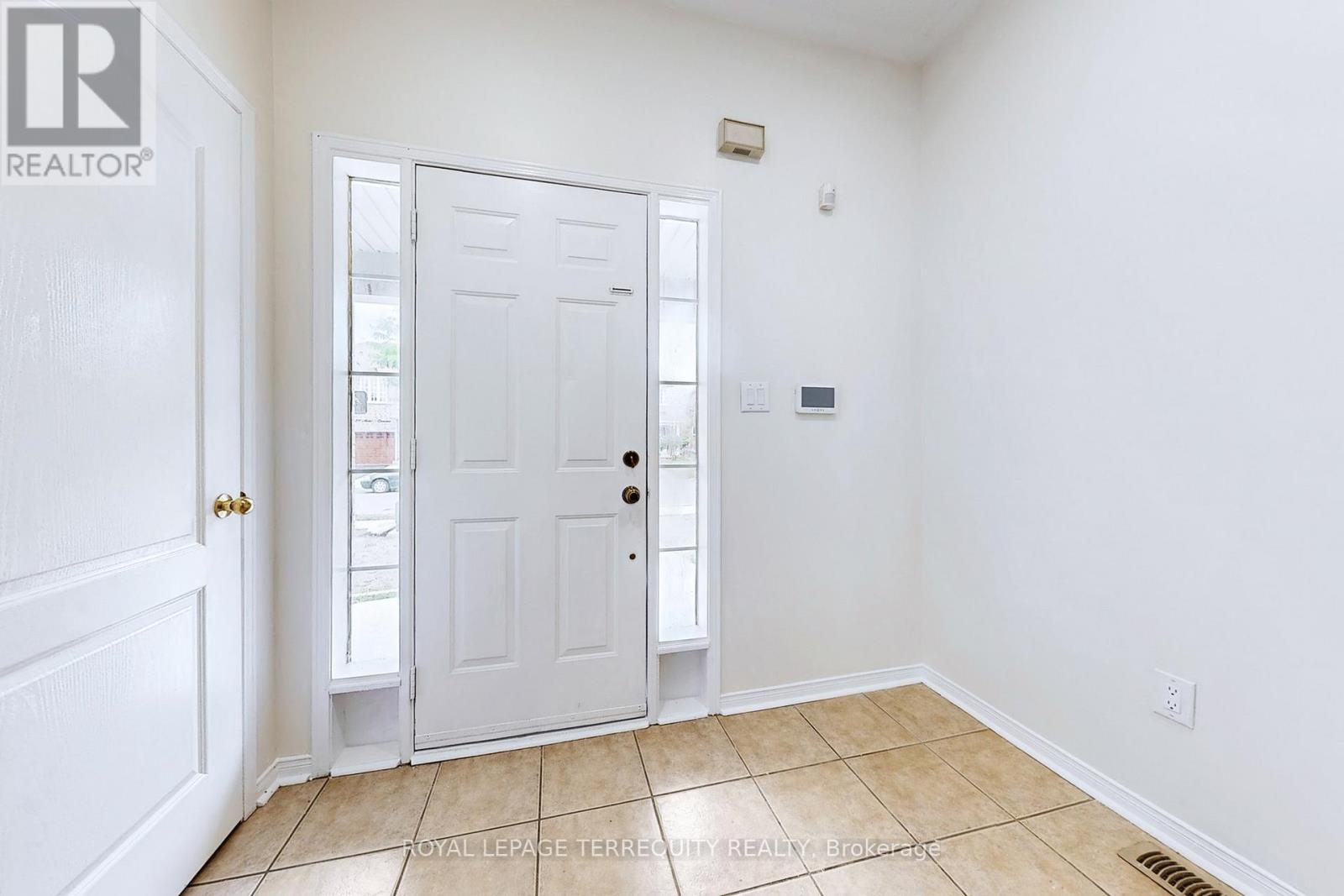 54 Mistdale Crescent, Brampton, Ontario  L7A 1S1 - Photo 18 - W12347826
