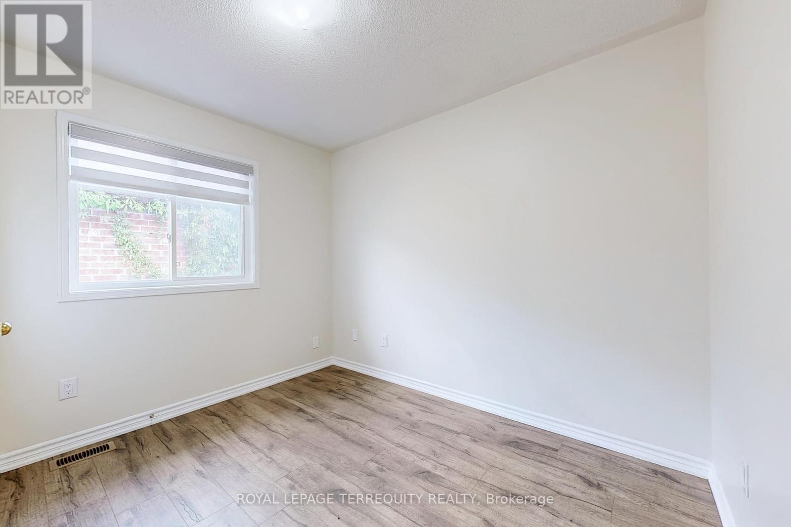 54 Mistdale Crescent, Brampton, Ontario  L7A 1S1 - Photo 27 - W12347826