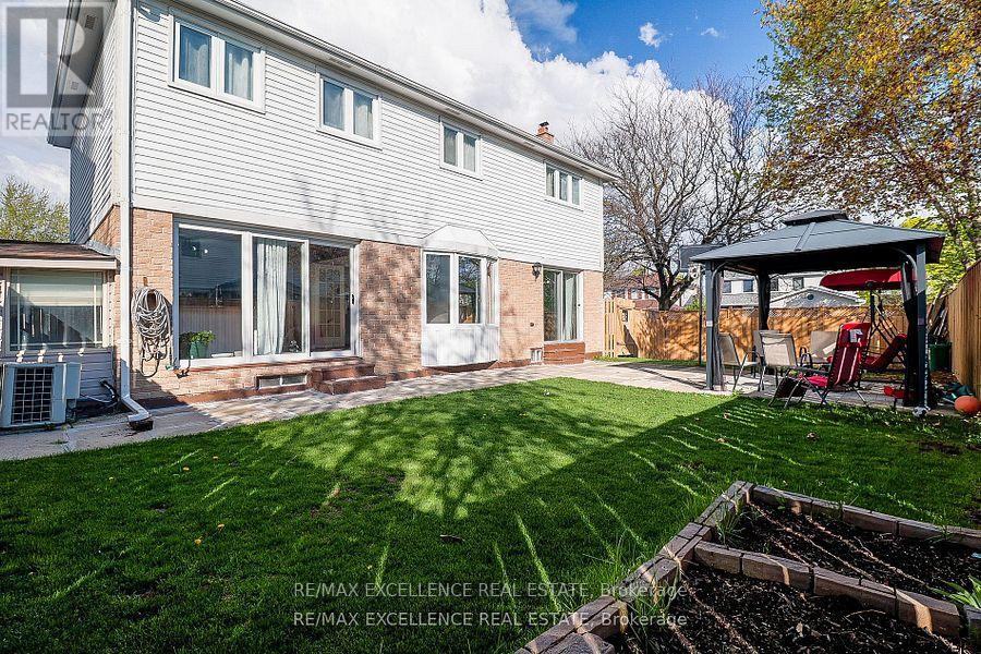 19 Mikado Crescent, Brampton, Ontario  L6S 3R3 - Photo 38 - W12347838
