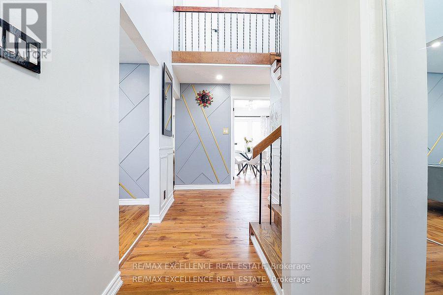 19 Mikado Crescent, Brampton, Ontario  L6S 3R3 - Photo 6 - W12347838