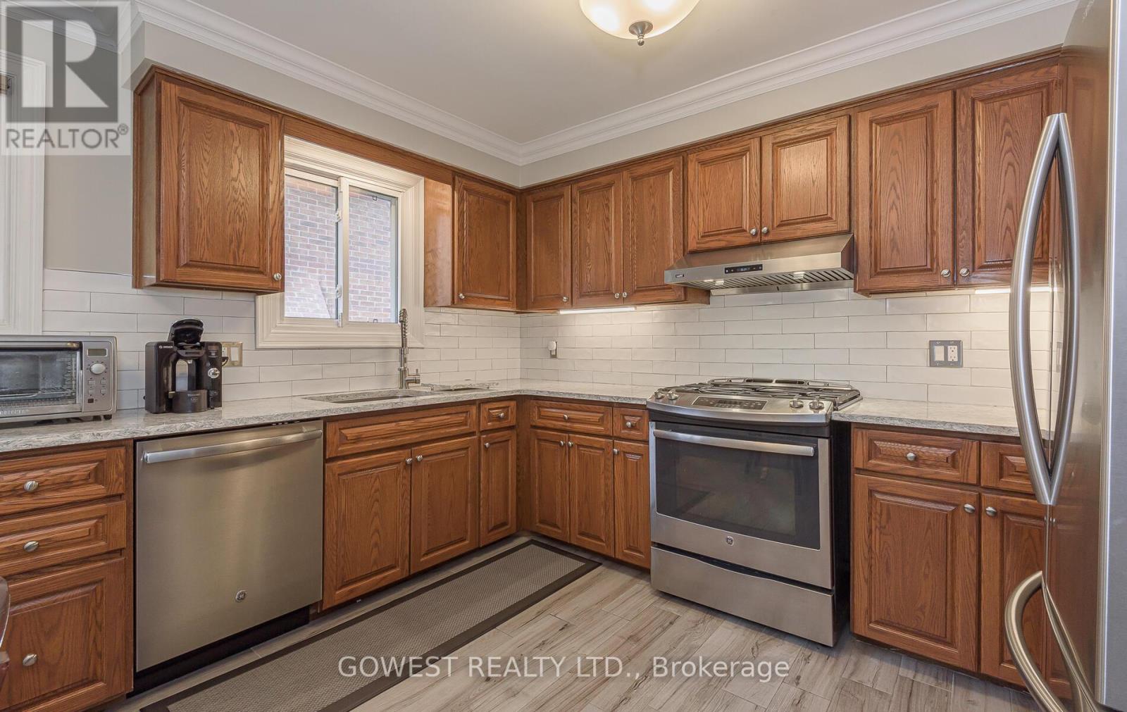 Main - 3 Pottery Crescent, Brampton, Ontario  L6S 3S2 - Photo 19 - W12347841