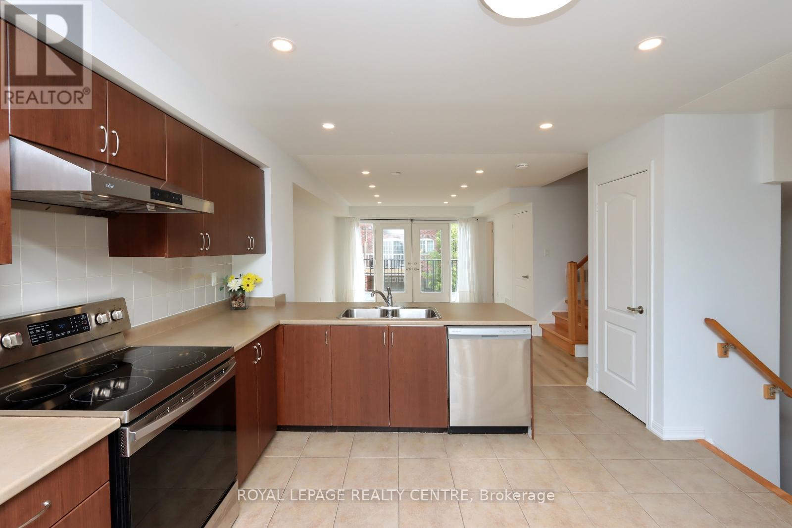 4 - 3135 Boxford Crescent, Mississauga, Ontario  L5M 0X1 - Photo 7 - W12347779
