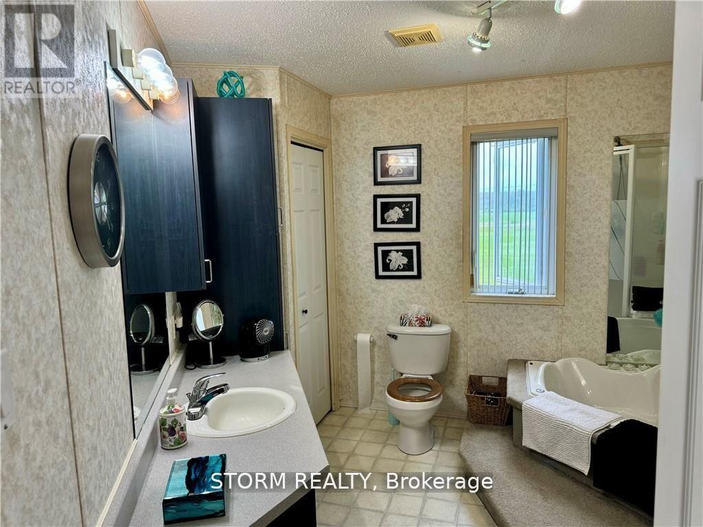 4905 Archer Road, South Dundas, Ontario  K0C 1M0 - Photo 25 - X12321999
