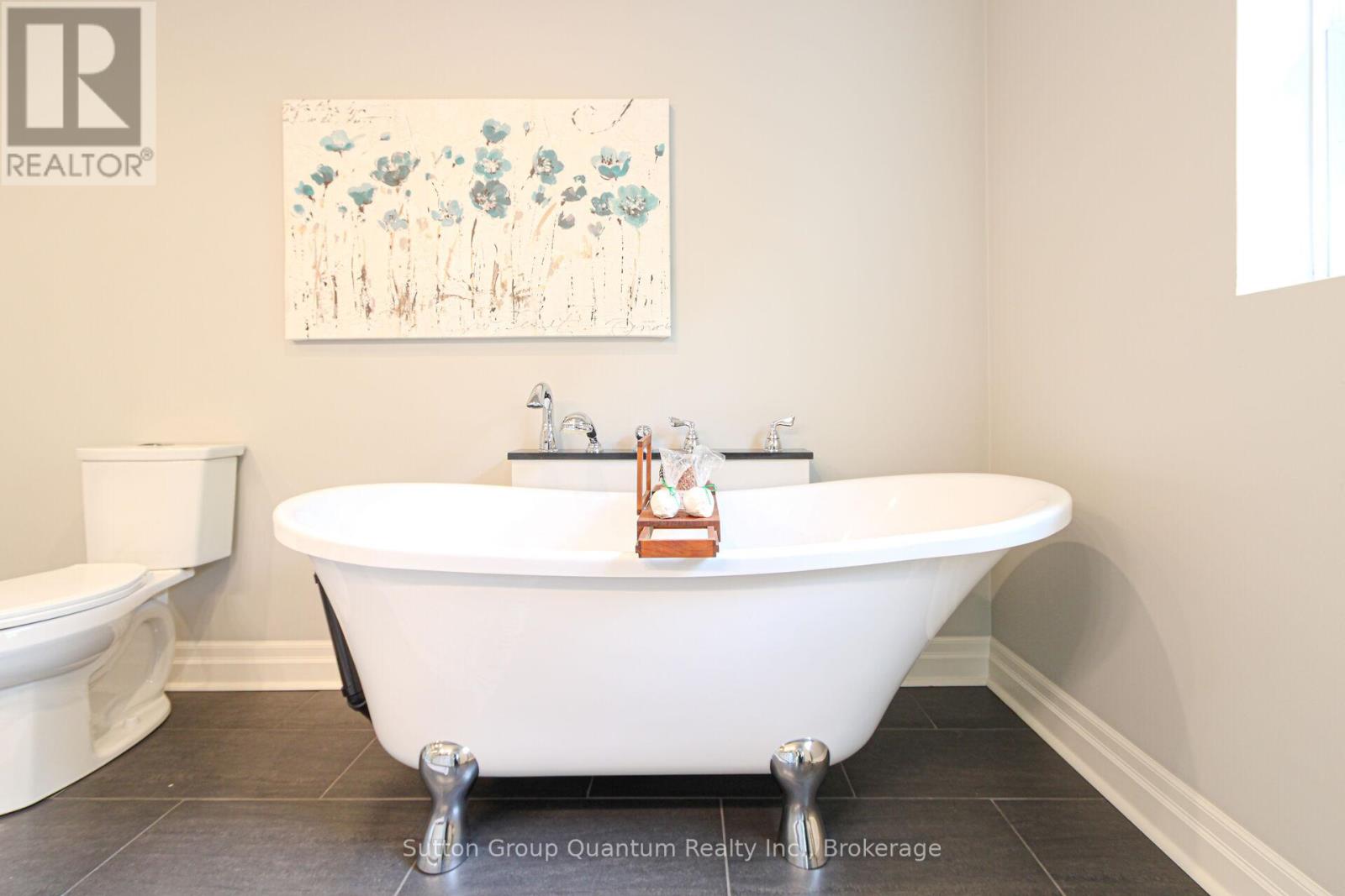 348 Sandhurst Drive, Oakville, Ontario  L6L 3Y6 - Photo 23 - W12304937