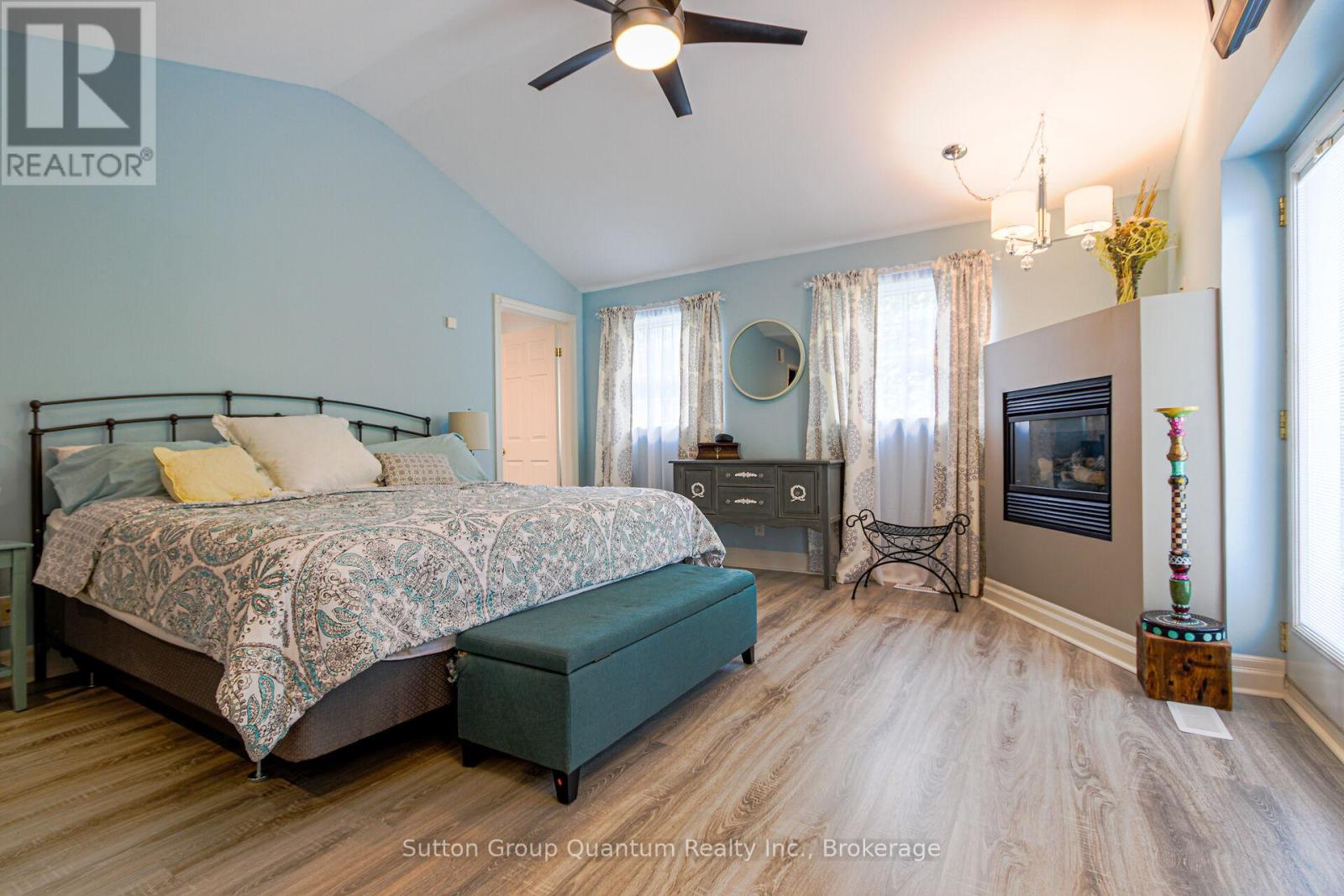 348 Sandhurst Drive, Oakville, Ontario  L6L 3Y6 - Photo 18 - W12304937