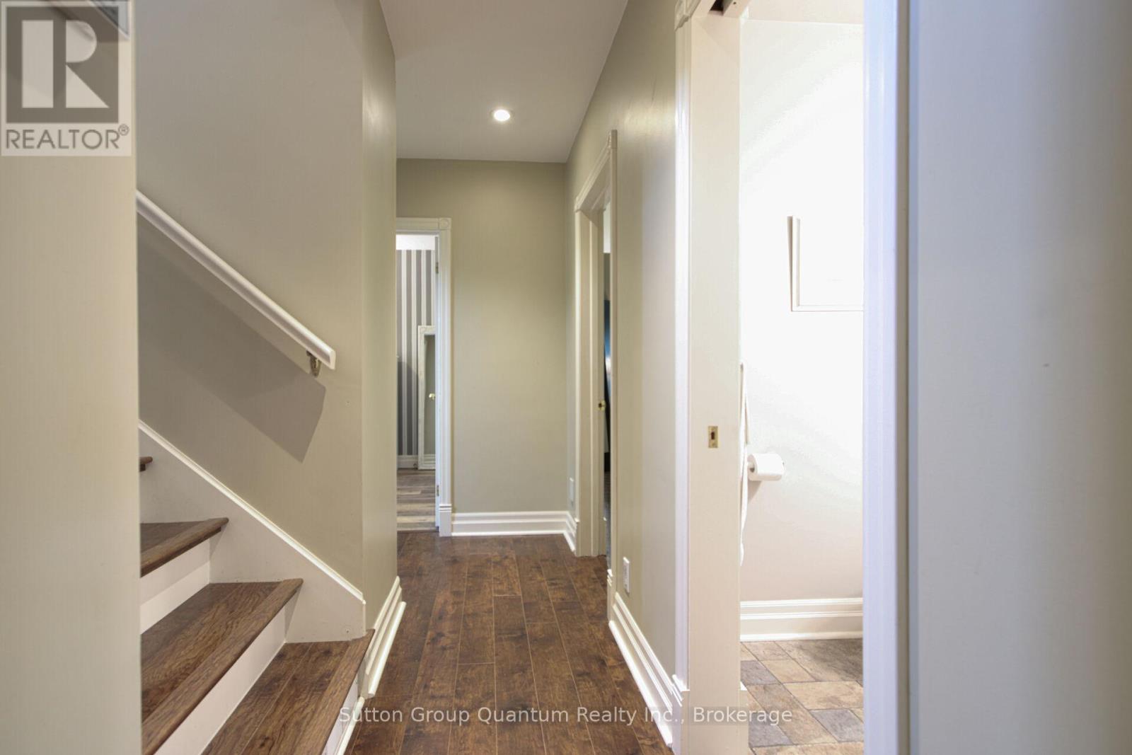 348 Sandhurst Drive, Oakville, Ontario  L6L 3Y6 - Photo 12 - W12304937