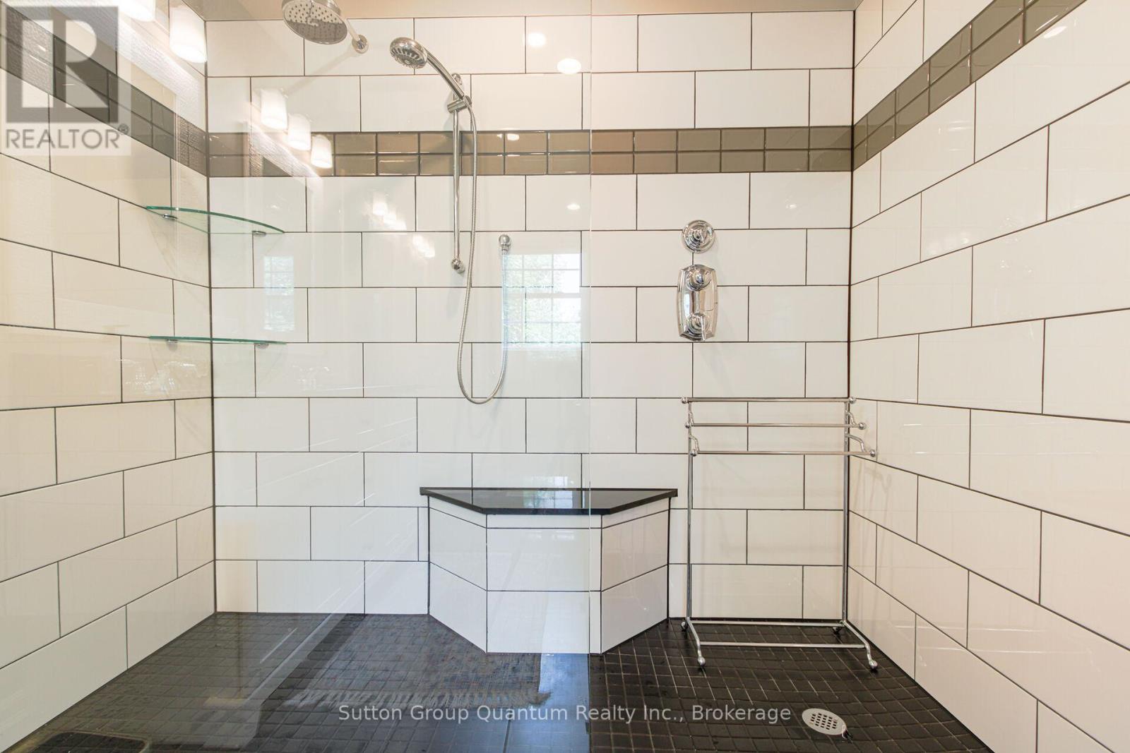 348 Sandhurst Drive, Oakville, Ontario  L6L 3Y6 - Photo 21 - W12304937