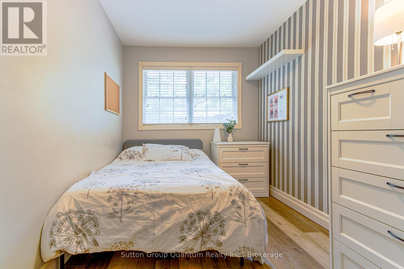 348 Sandhurst Drive, Oakville, Ontario  L6L 3Y6 - Photo 14 - W12304937