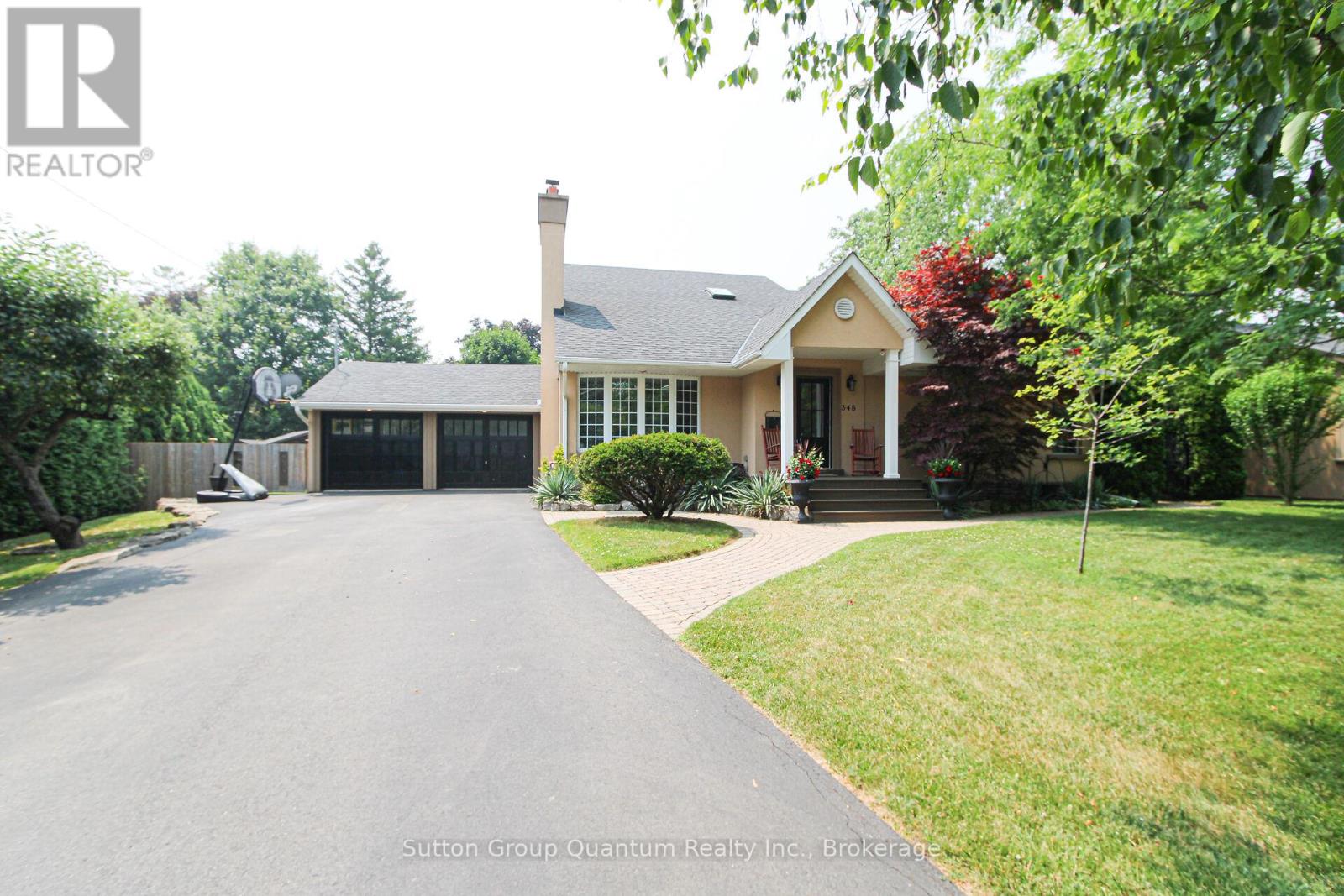 348 Sandhurst Drive, Oakville, Ontario  L6L 3Y6 - Photo 2 - W12304937