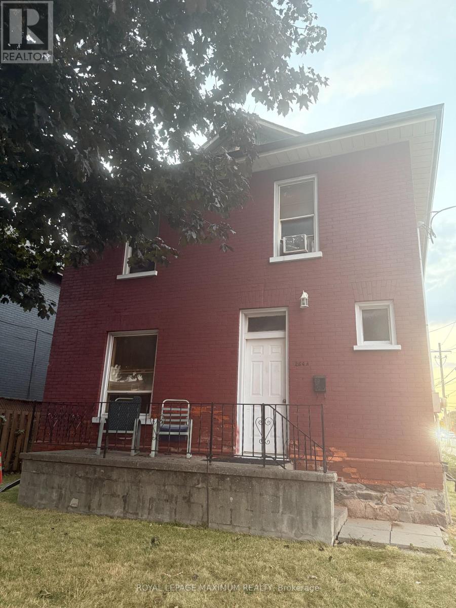 264 Athol Street E, Oshawa (Central), Ontario  L1H 1K3 - Photo 1 - E12347922