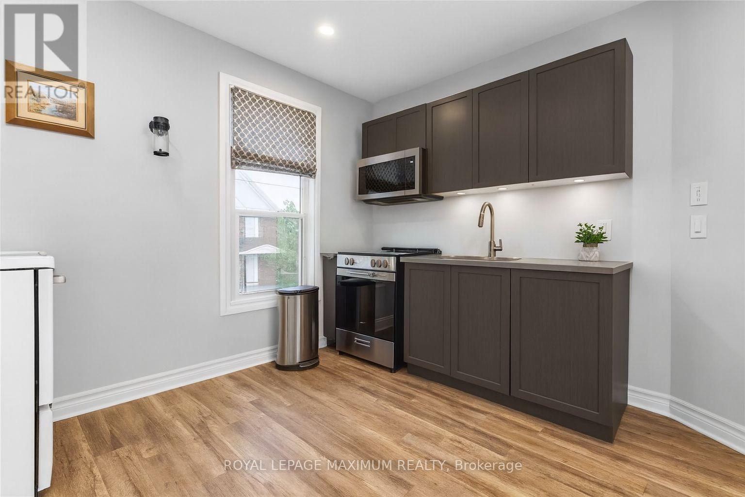 264 Athol Street E, Oshawa (Central), Ontario  L1H 1K3 - Photo 8 - E12347922