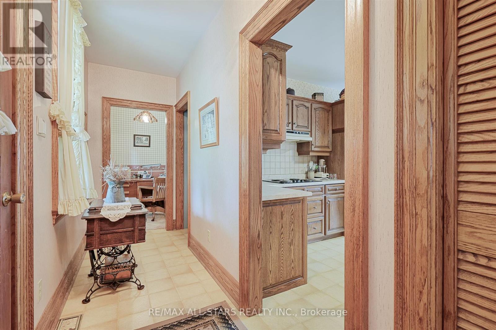 275 Webb Road, Uxbridge, Ontario  L9P 0G4 - Photo 5 - N12347894