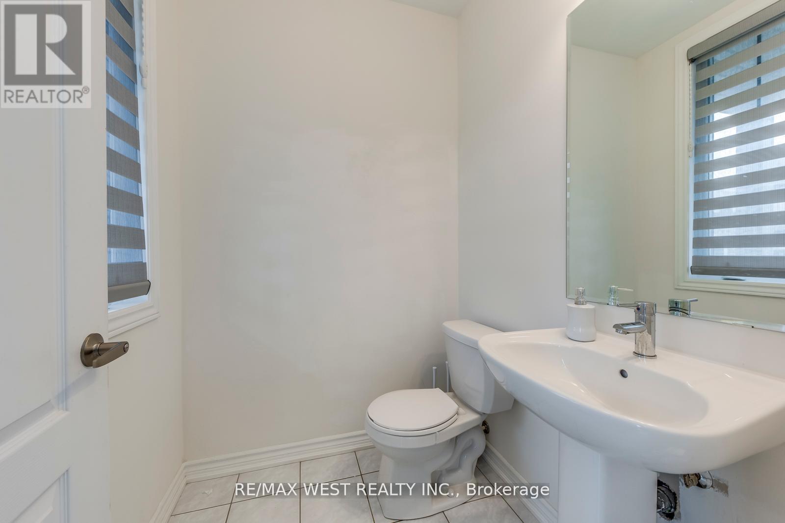 286 Danny Wheeler Boulevard, Georgina, Ontario  L4P 0J9 - Photo 29 - N12347948