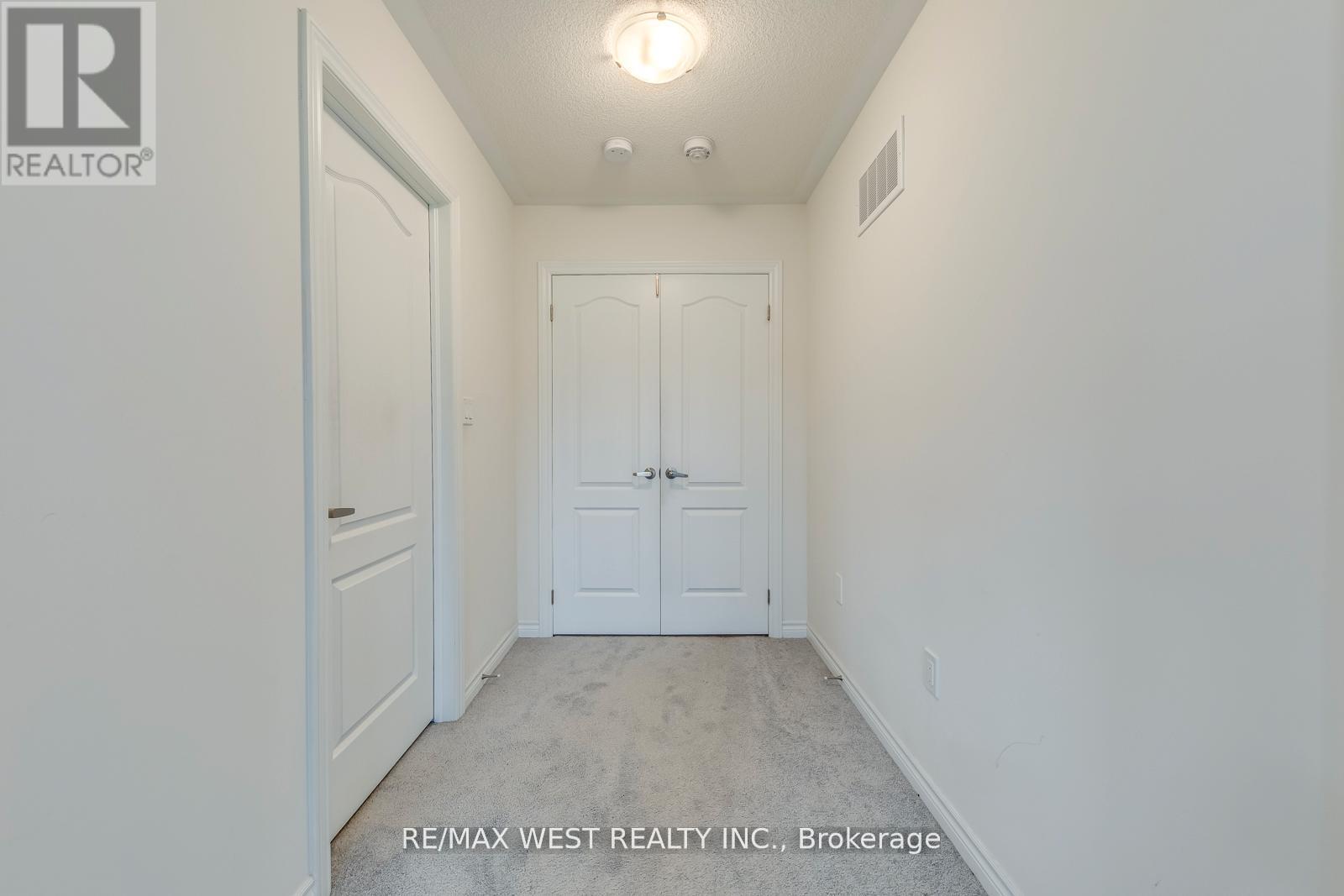 286 Danny Wheeler Boulevard, Georgina, Ontario  L4P 0J9 - Photo 35 - N12347948