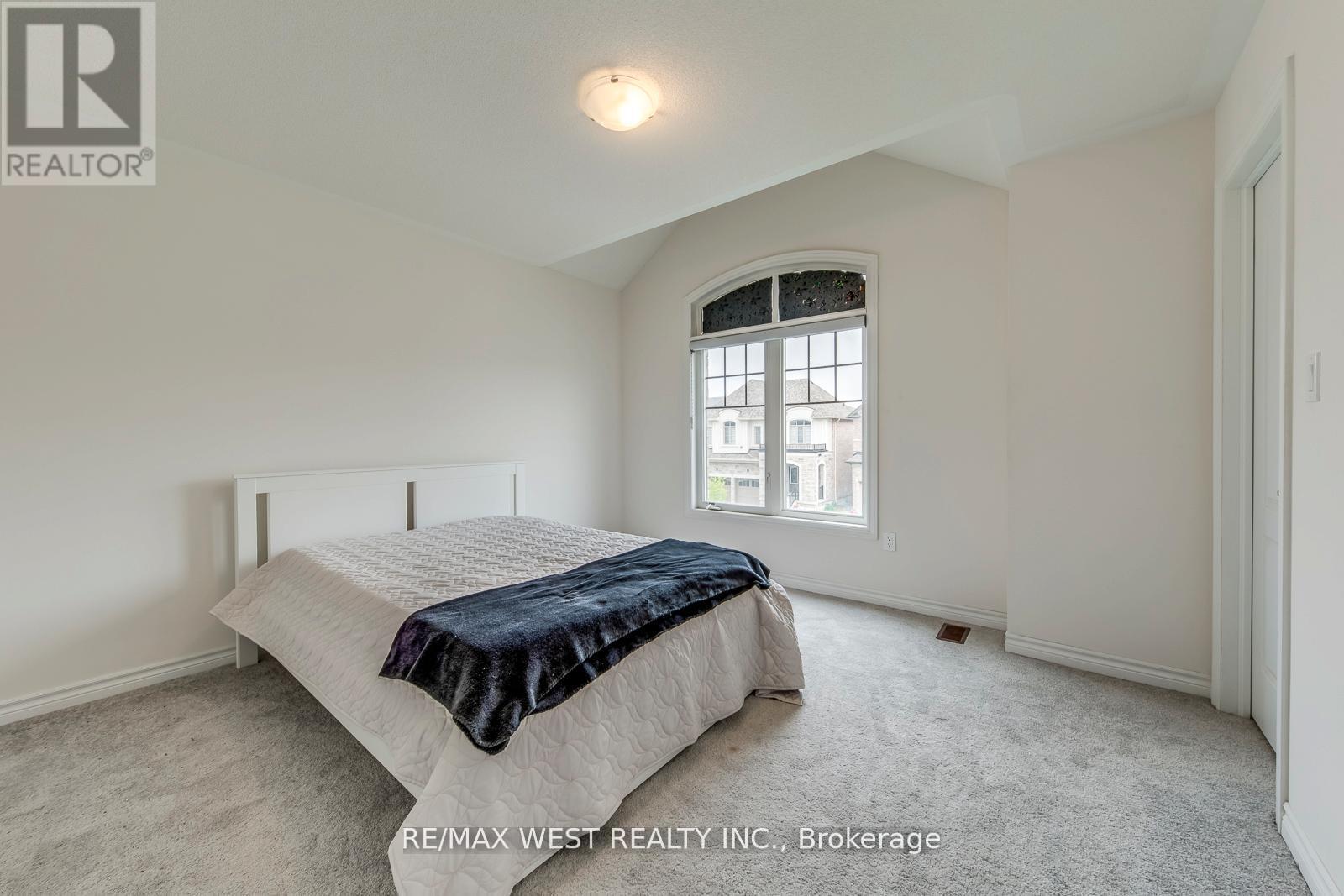 286 Danny Wheeler Boulevard, Georgina, Ontario  L4P 0J9 - Photo 46 - N12347948