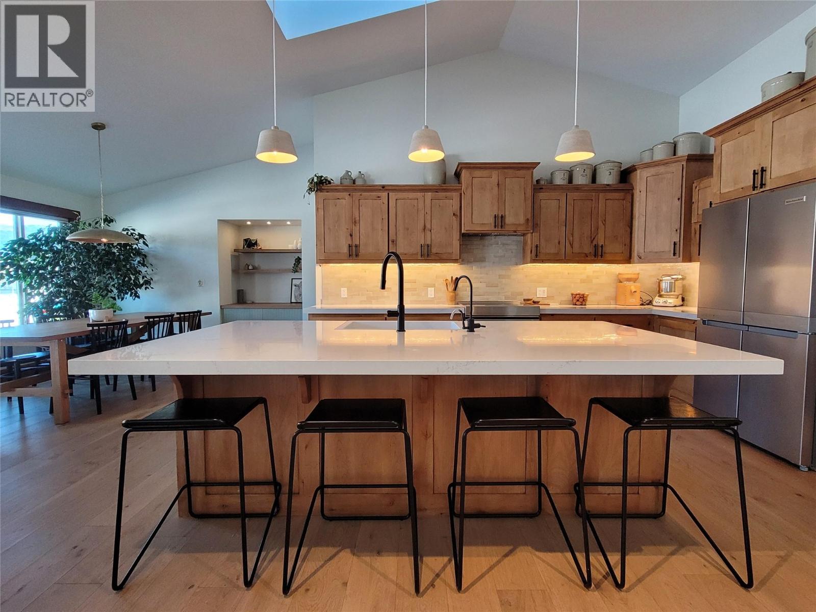 8170 Plotnikoff Road, Grand Forks, British Columbia  V0H 1H2 - Photo 20 - 10359257