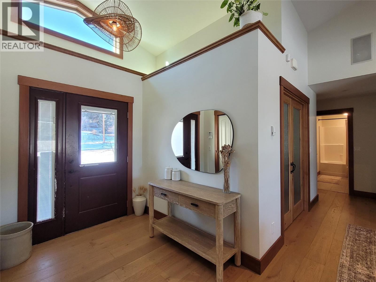 8170 Plotnikoff Road, Grand Forks, British Columbia  V0H 1H2 - Photo 11 - 10359257