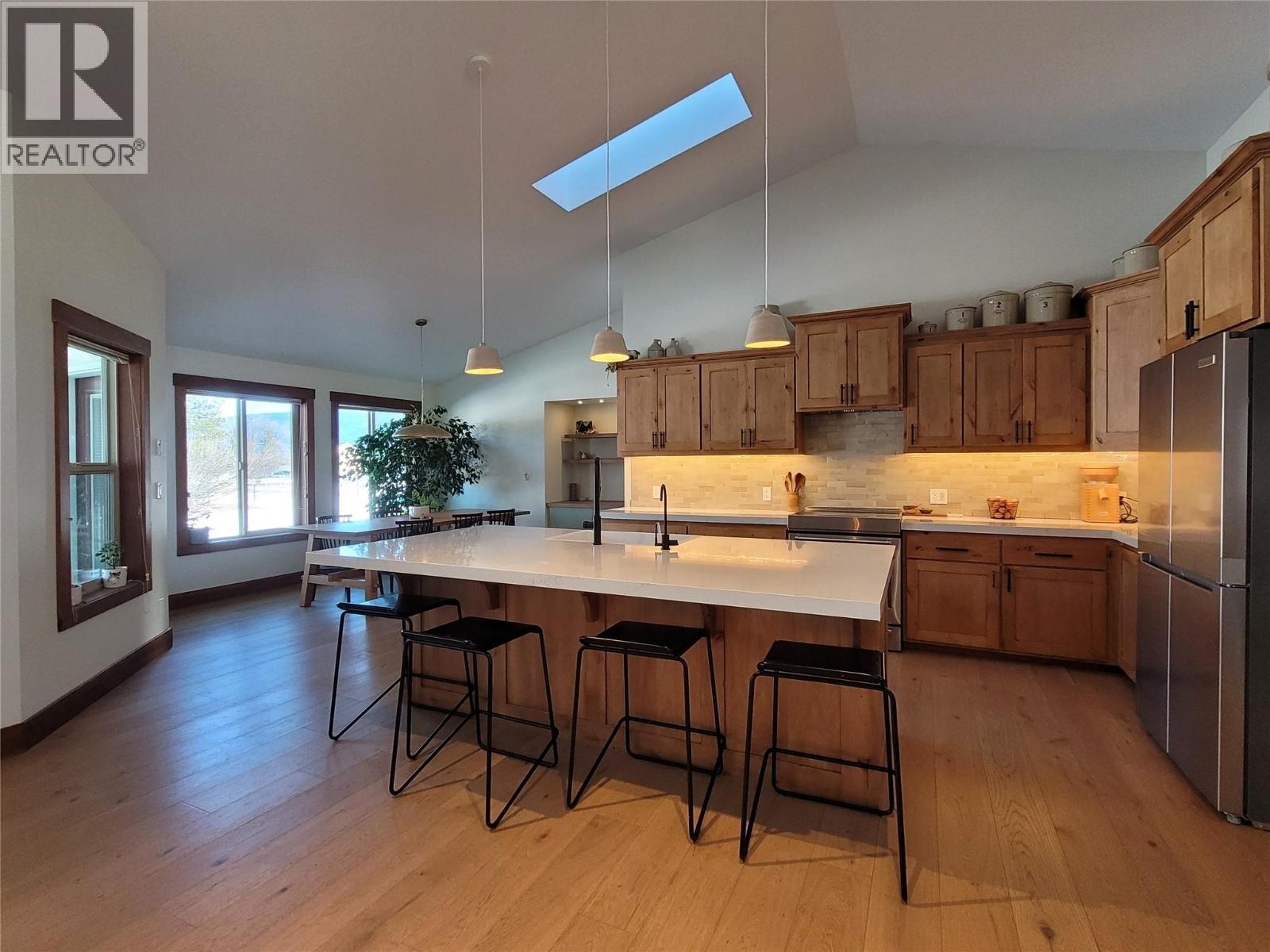8170 Plotnikoff Road, Grand Forks, British Columbia  V0H 1H2 - Photo 18 - 10359257