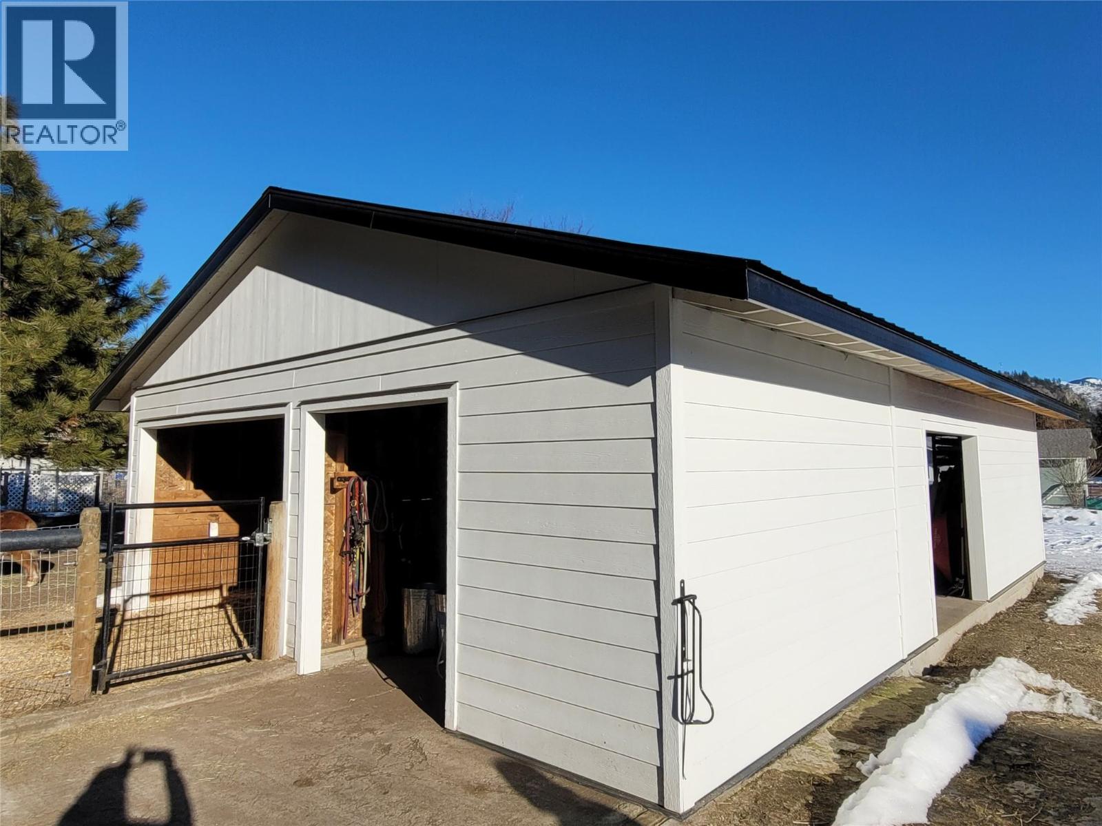 8170 Plotnikoff Road, Grand Forks, British Columbia  V0H 1H2 - Photo 10 - 10359257