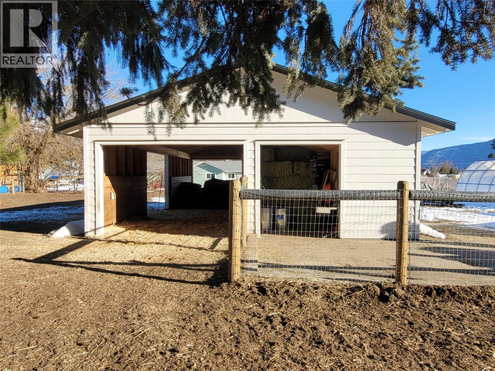 8170 Plotnikoff Road, Grand Forks, British Columbia  V0H 1H2 - Photo 8 - 10359257