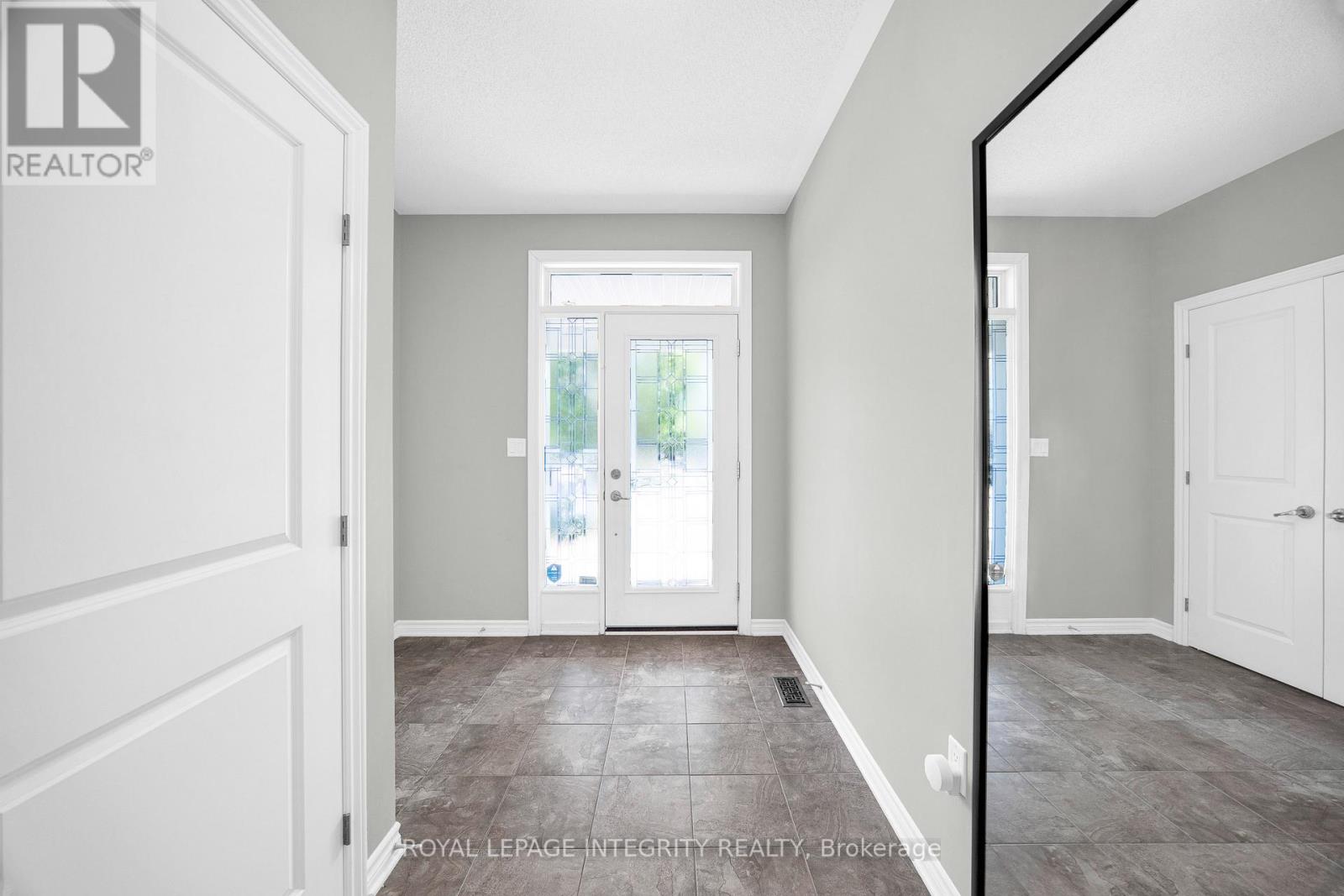 514 Carina Crescent, Ottawa, Ontario  K2J 0Z4 - Photo 4 - X12347959
