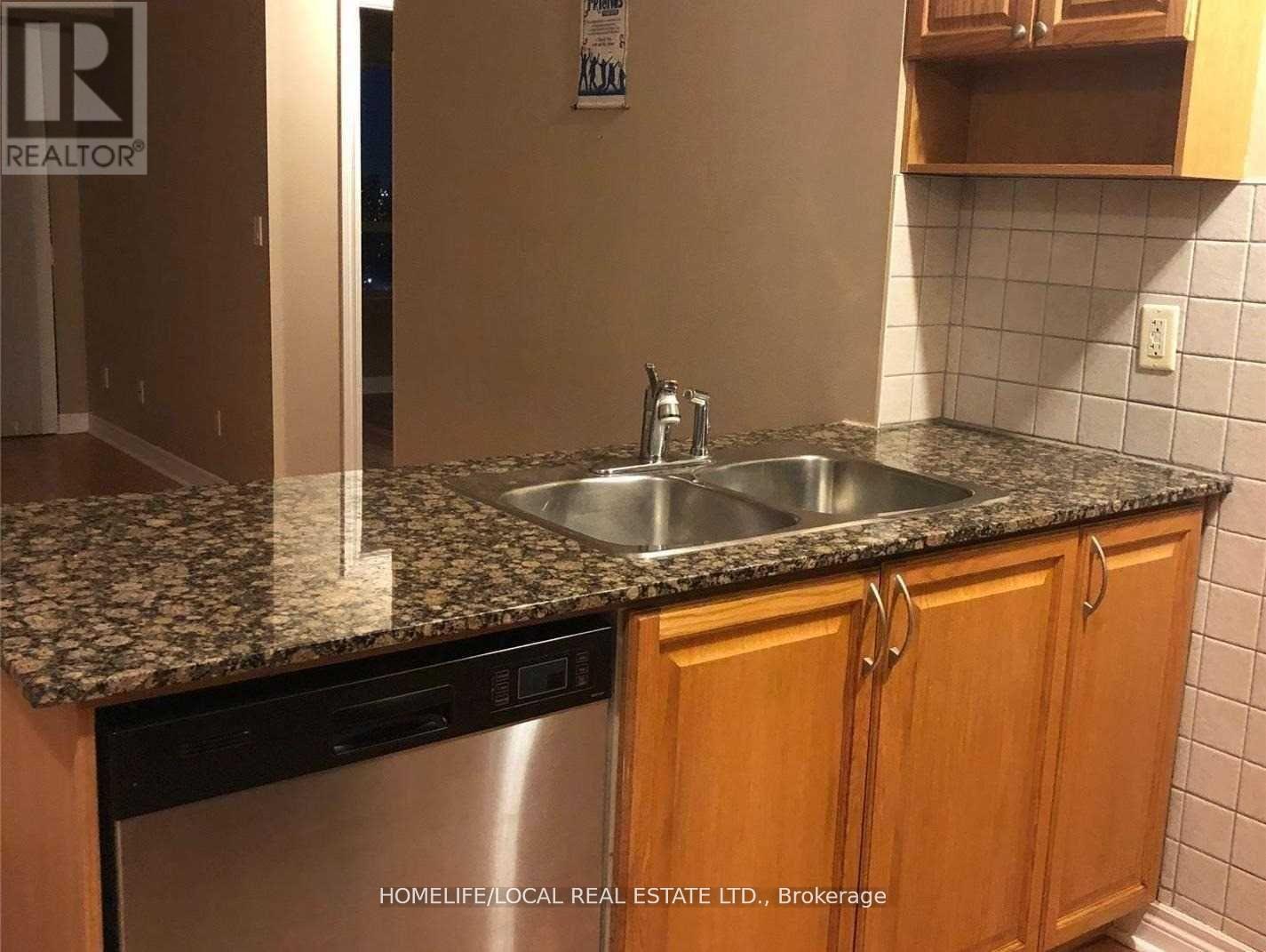 3403 - 310 Burnhamthorpe Road W, Mississauga, Ontario  L5B 4P9 - Photo 6 - W12347930