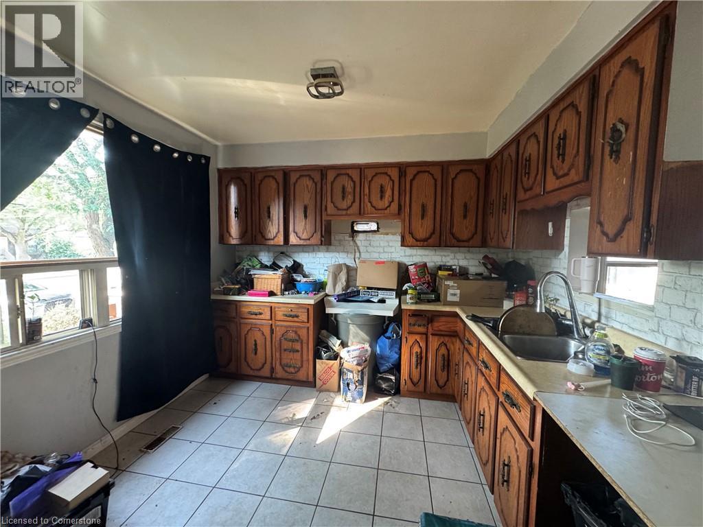 151 East 21st Street, Hamilton, Ontario  L8V 2T5 - Photo 4 - 40760998