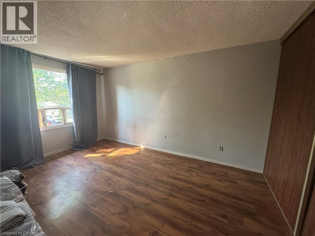 151 East 21st Street, Hamilton, Ontario  L8V 2T5 - Photo 9 - 40760998