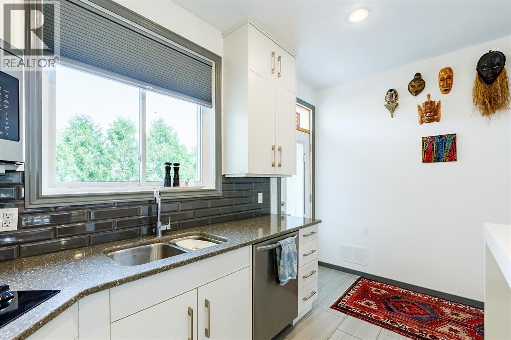 200 Brock Street North, Sarnia, Ontario  N7T 5Z3 - Photo 13 - 25020655