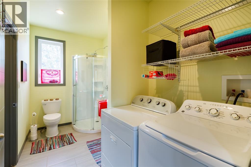 200 Brock Street North, Sarnia, Ontario  N7T 5Z3 - Photo 29 - 25020655