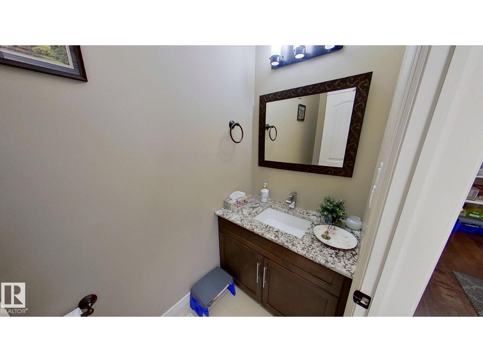 1005 Downey Wy Nw, Edmonton, Alberta  T6M 2V4 - Photo 18 - E4453275
