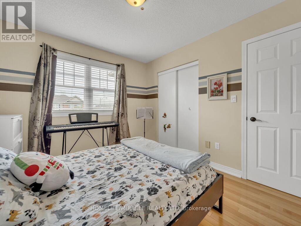 80 Sweetwood Circle, Brampton (Fletcher's Meadow), Ontario  L7A 2S1 - Photo 24 - W12345631