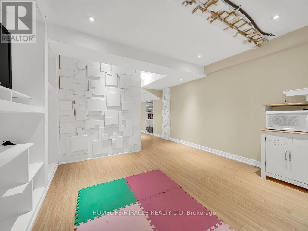 80 Sweetwood Circle, Brampton (Fletcher's Meadow), Ontario  L7A 2S1 - Photo 35 - W12345631