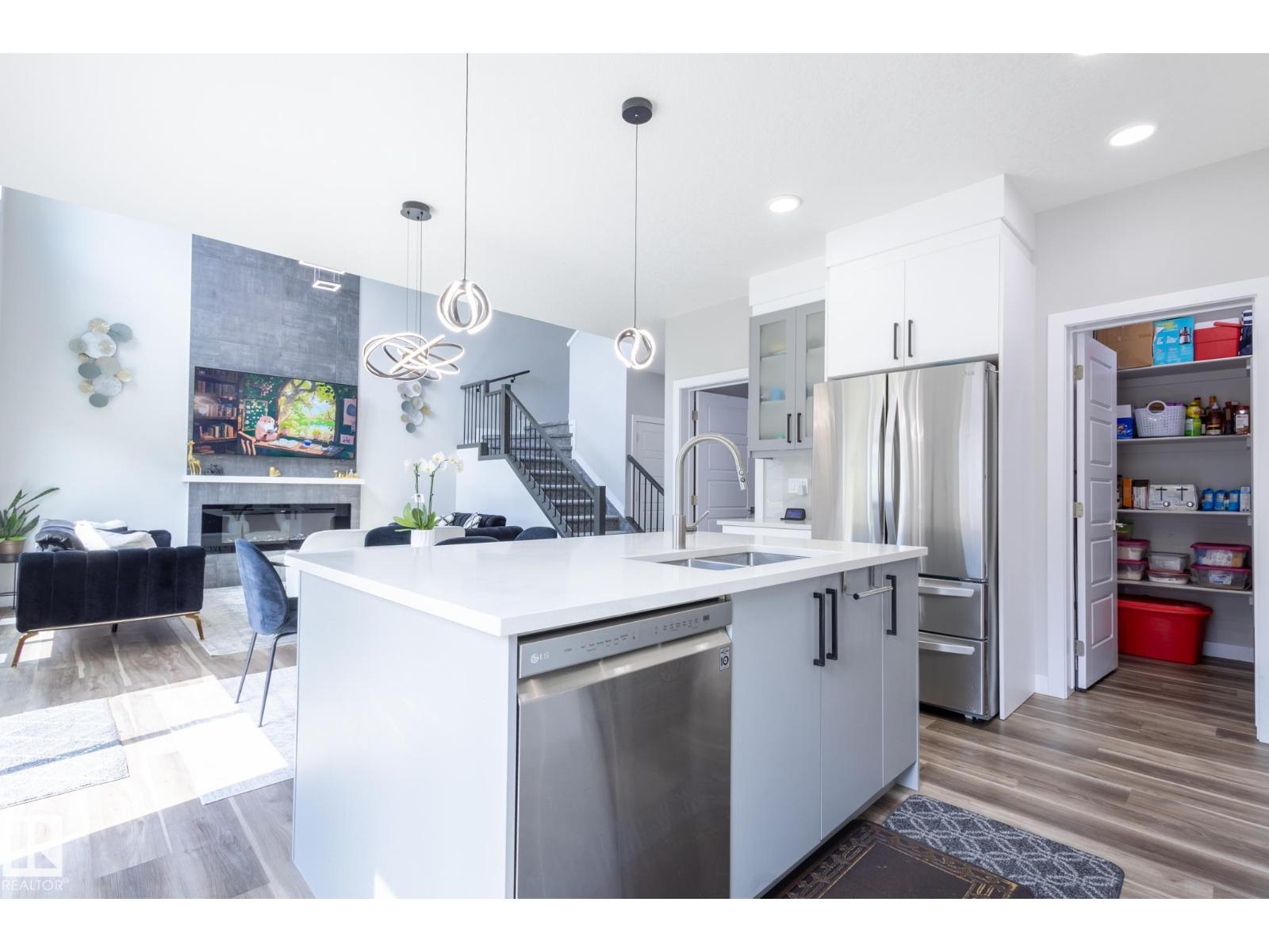 5745 Kootook Wy Sw, Edmonton, Alberta  T6W 4V9 - Photo 13 - E4453282