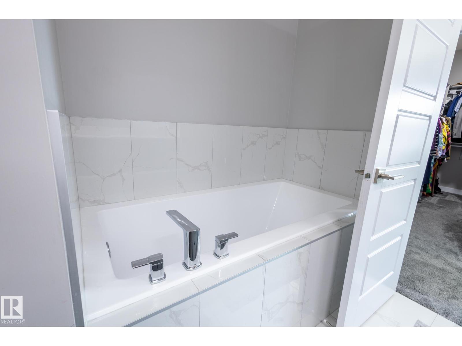 5745 Kootook Wy Sw, Edmonton, Alberta  T6W 4V9 - Photo 30 - E4453282