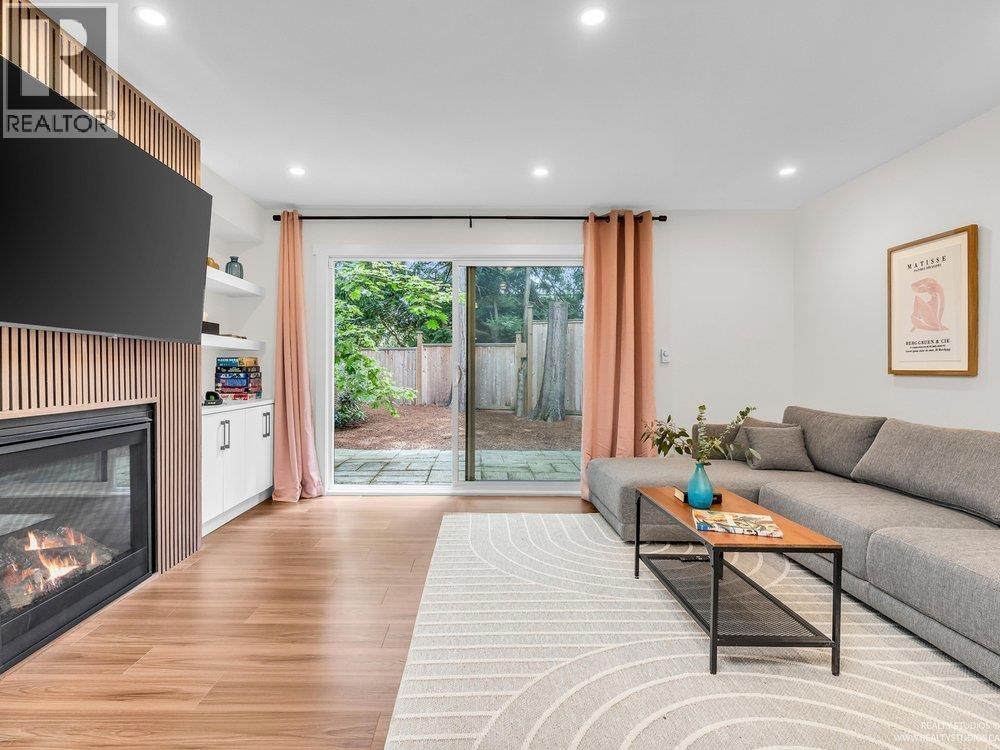 Property at 1636 FARRELL CRESCENT image 4