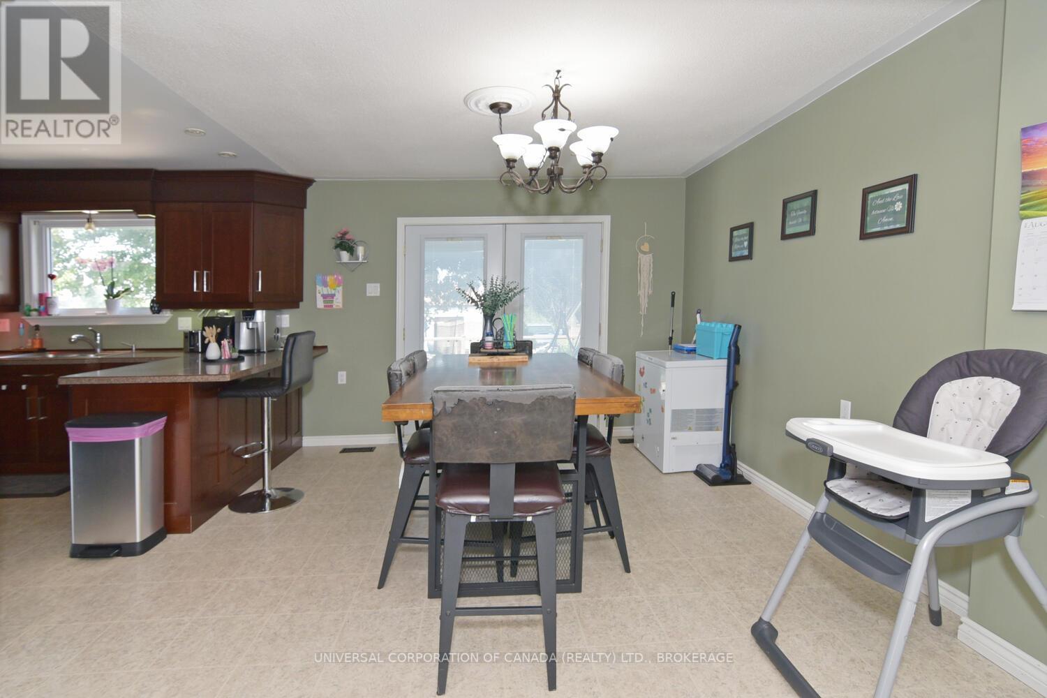 8467 Imperial Road S, Malahide, Ontario  N5H 2R2 - Photo 13 - X12347974