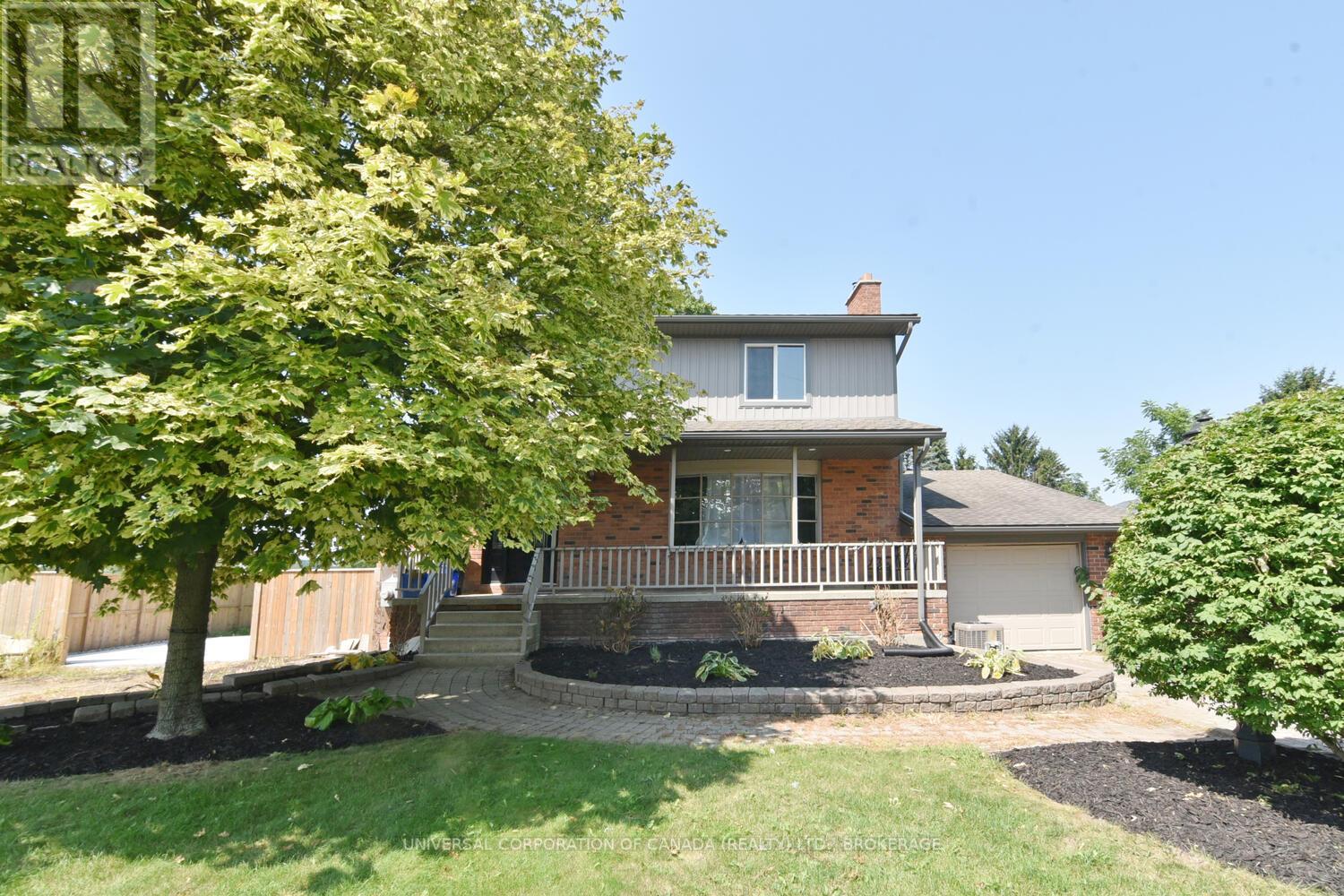 8467 Imperial Road S, Malahide, Ontario  N5H 2R2 - Photo 2 - X12347974